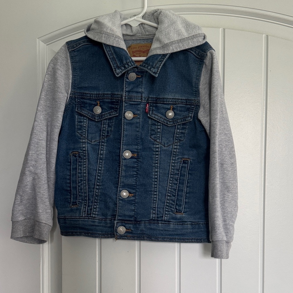 Levi’s Kids Denim Jacket with Gray Sleeves